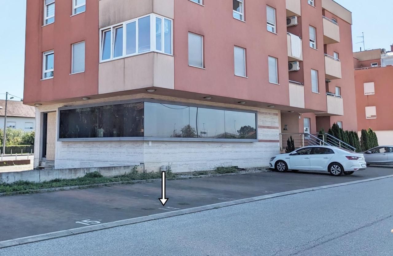 Doma-Lu Apartment-Near Airport And Highway- Free Parking Velika Mlaka Dış mekan fotoğraf