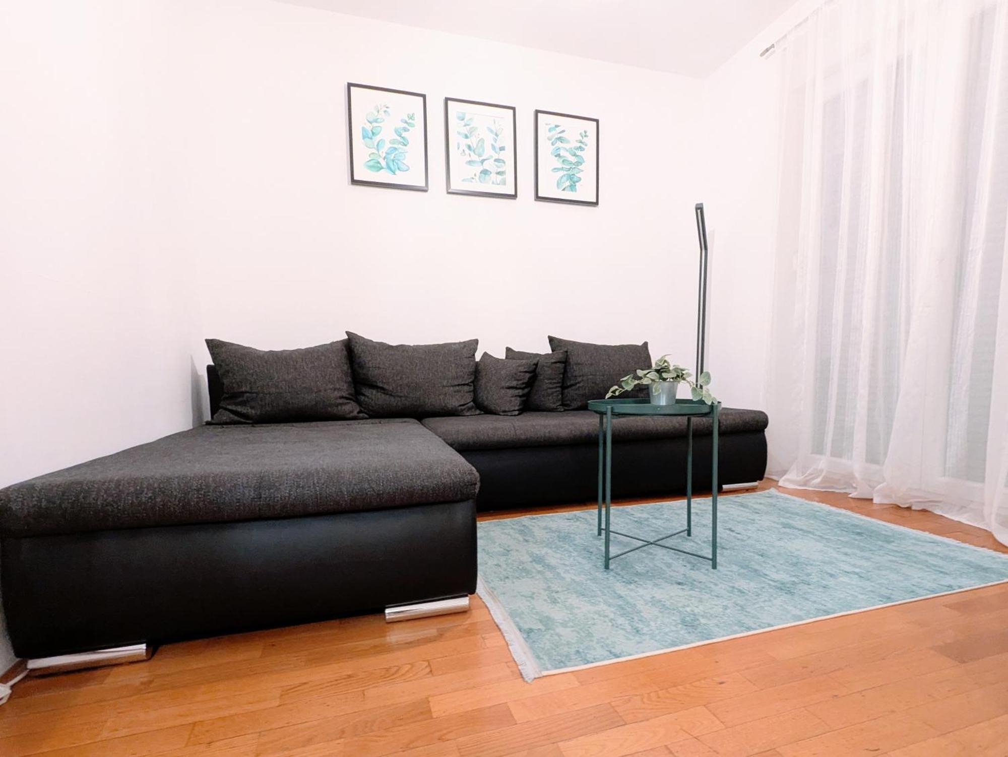 Doma-Lu Apartment-Near Airport And Highway- Free Parking Velika Mlaka Dış mekan fotoğraf